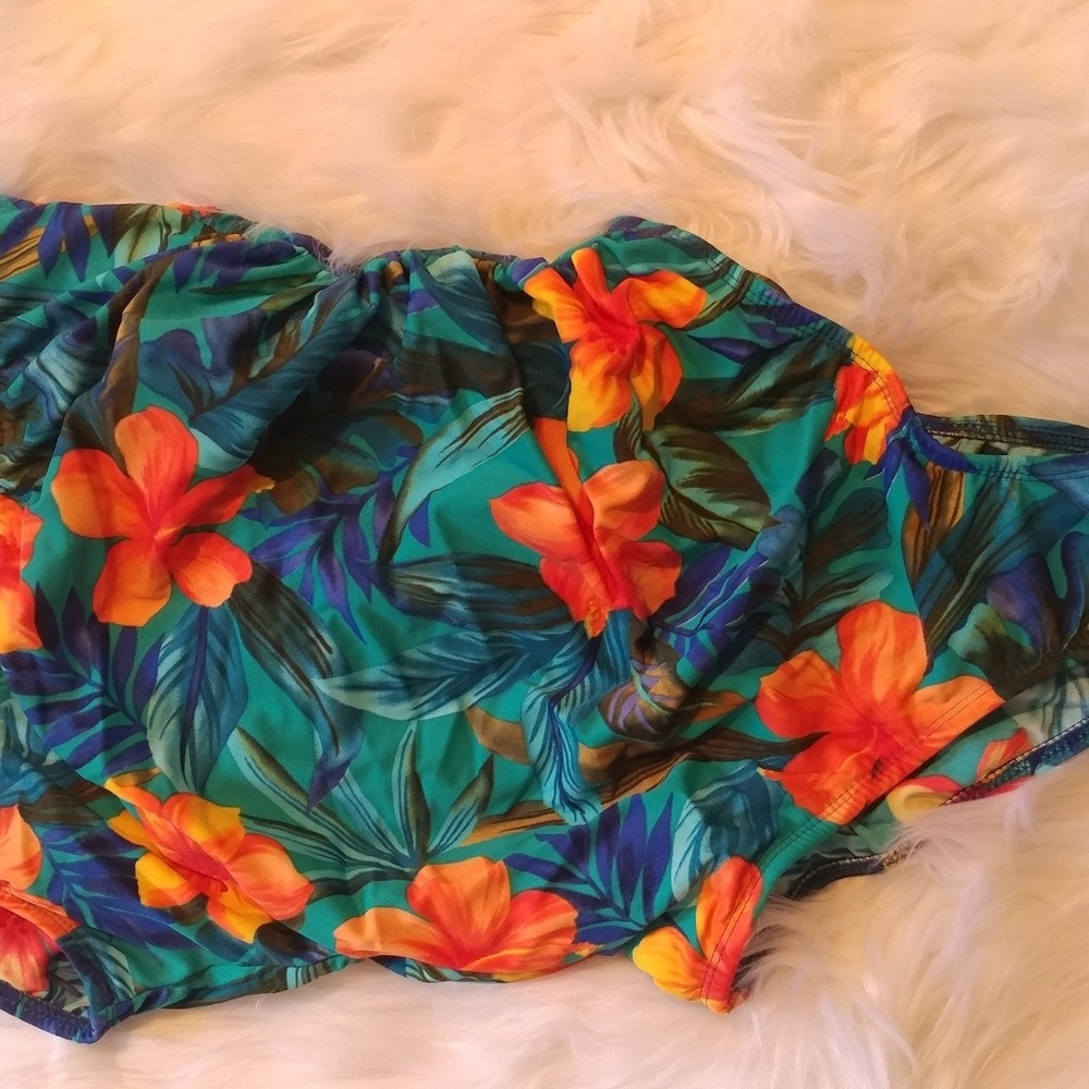NWT Ceeb one piece size 16 swimsuit